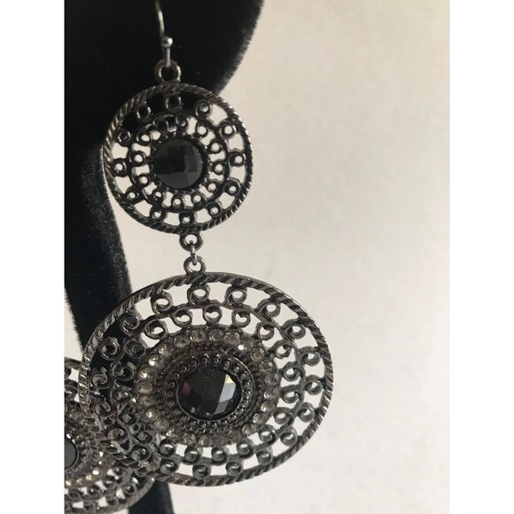 Vintage Double Black Filigree Circle Pierced Wire Dangle Earrings Black Cabochon - Picture 5 of 8